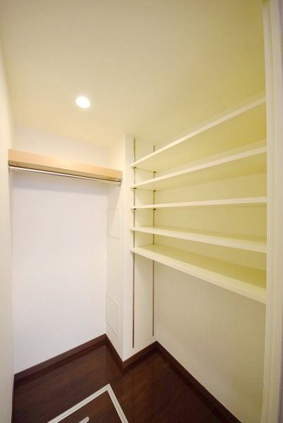 収納　ウォークインクローゼット