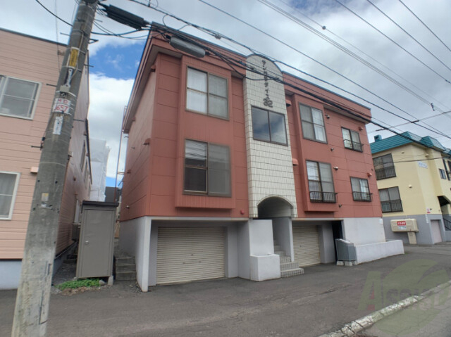 建物外観　札幌市北区北３２条西「サンパラダイス３２」