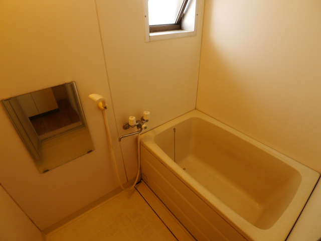 バス・シャワールーム　写真は201号室