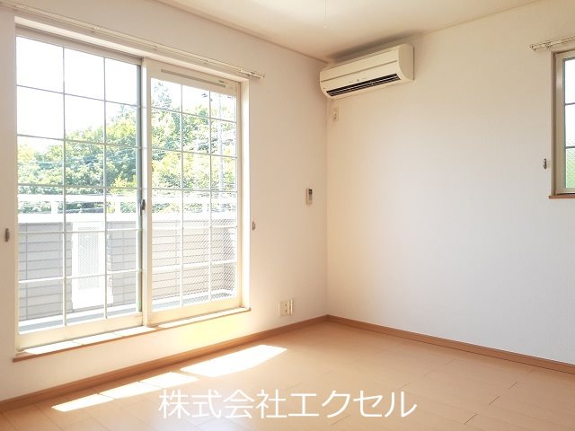 居室・リビング　明るい洋室です。