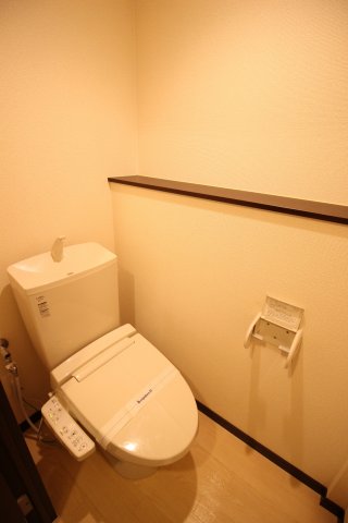 レオネクストパインツリーのトイレ写真