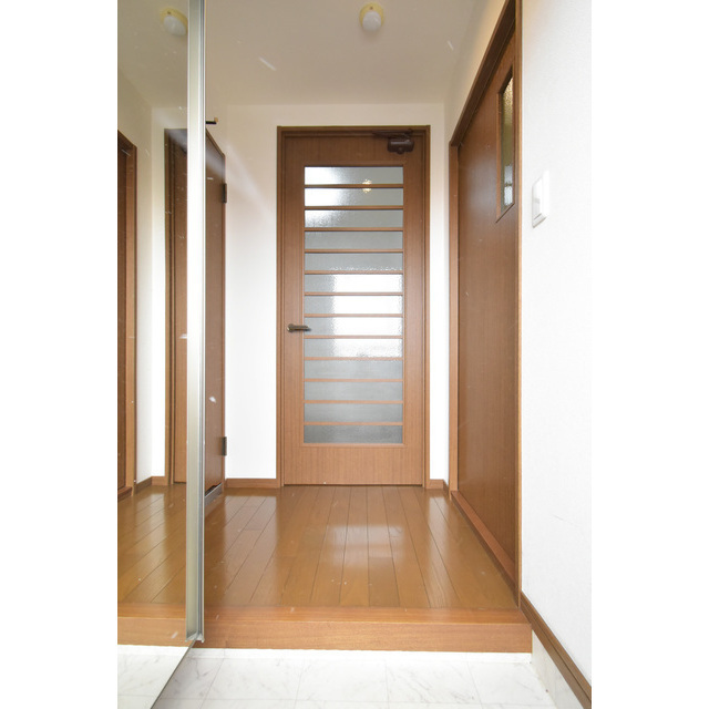 玄関　明るい玄関です