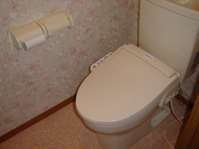 トイレ　シャワー付トイレ