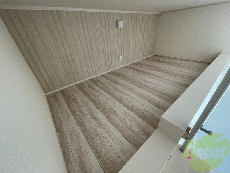 その他部屋・スペース　こちらがロフトです。広さがあり寝床として使えそうです。