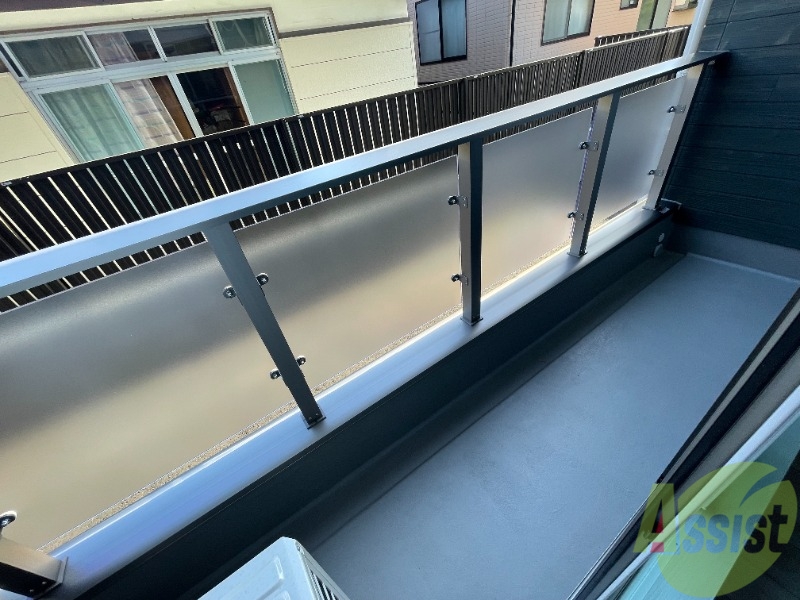 バルコニー　広めのバルコニーです。洗濯物がたくさん干せそうです。