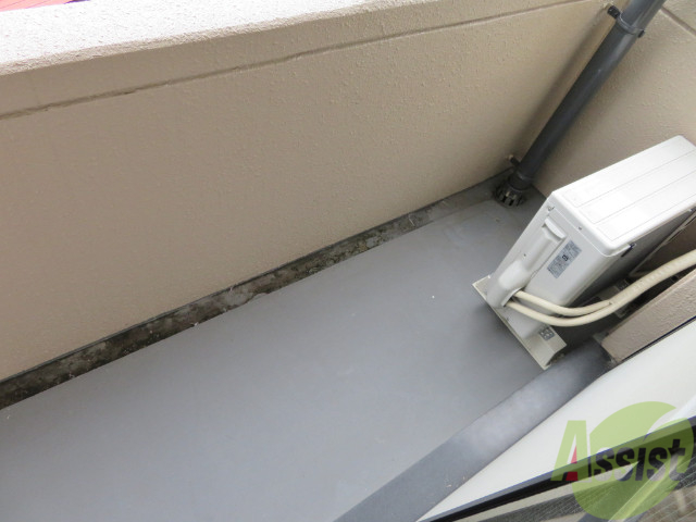 バルコニー　こちらはバルコニー。幅があって使いやすそうです。