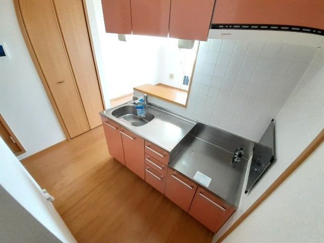 キッチン　現況優先となります。現地にて間取り・仕様等をお確かめ下さい。