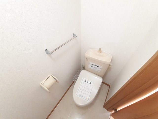 トイレ　シンプルで使いやすいトイレです