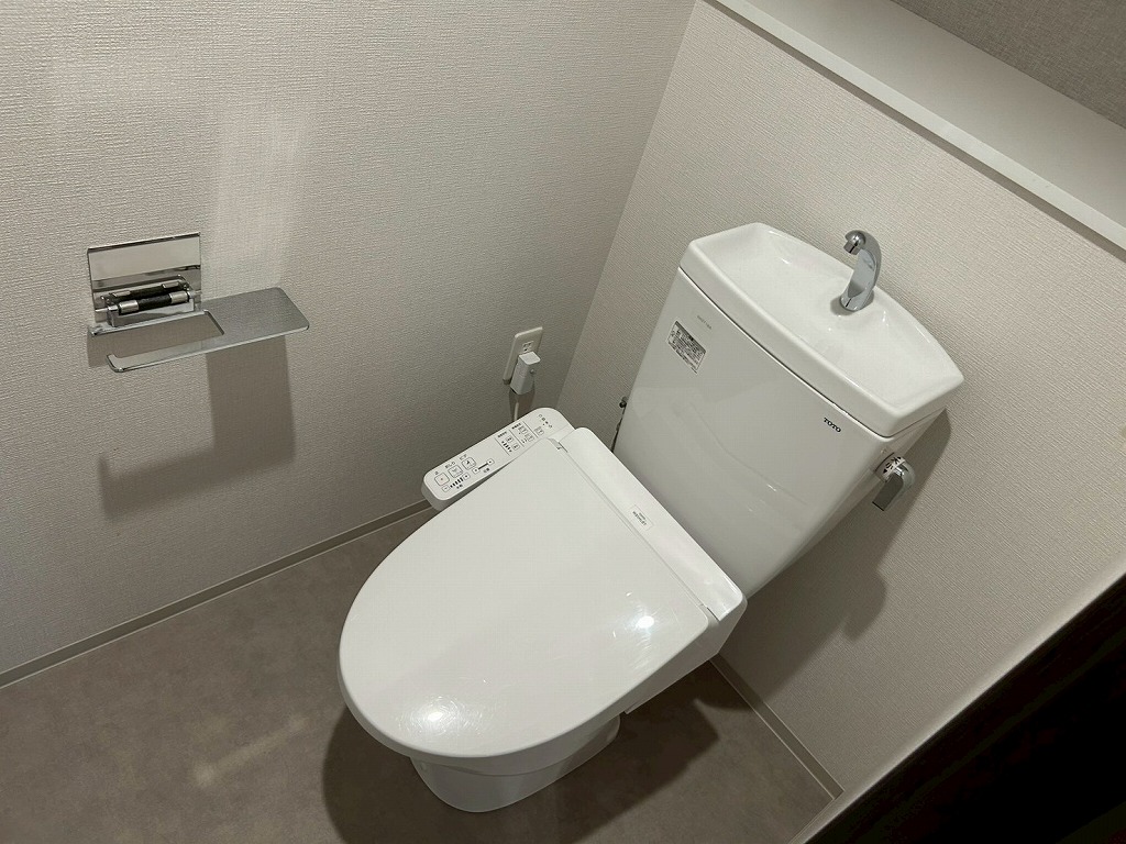 トイレ　トイレ