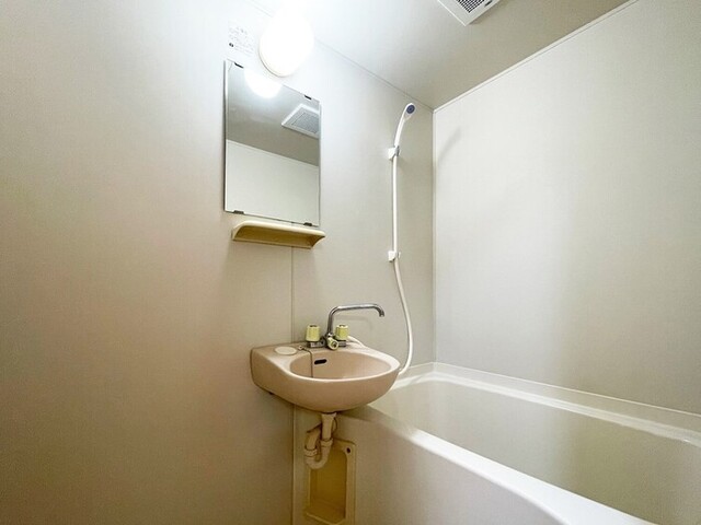 バス・シャワールーム　浴室