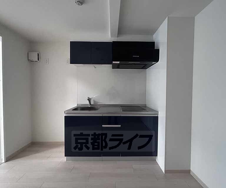 キッチン　収納スペース多いです