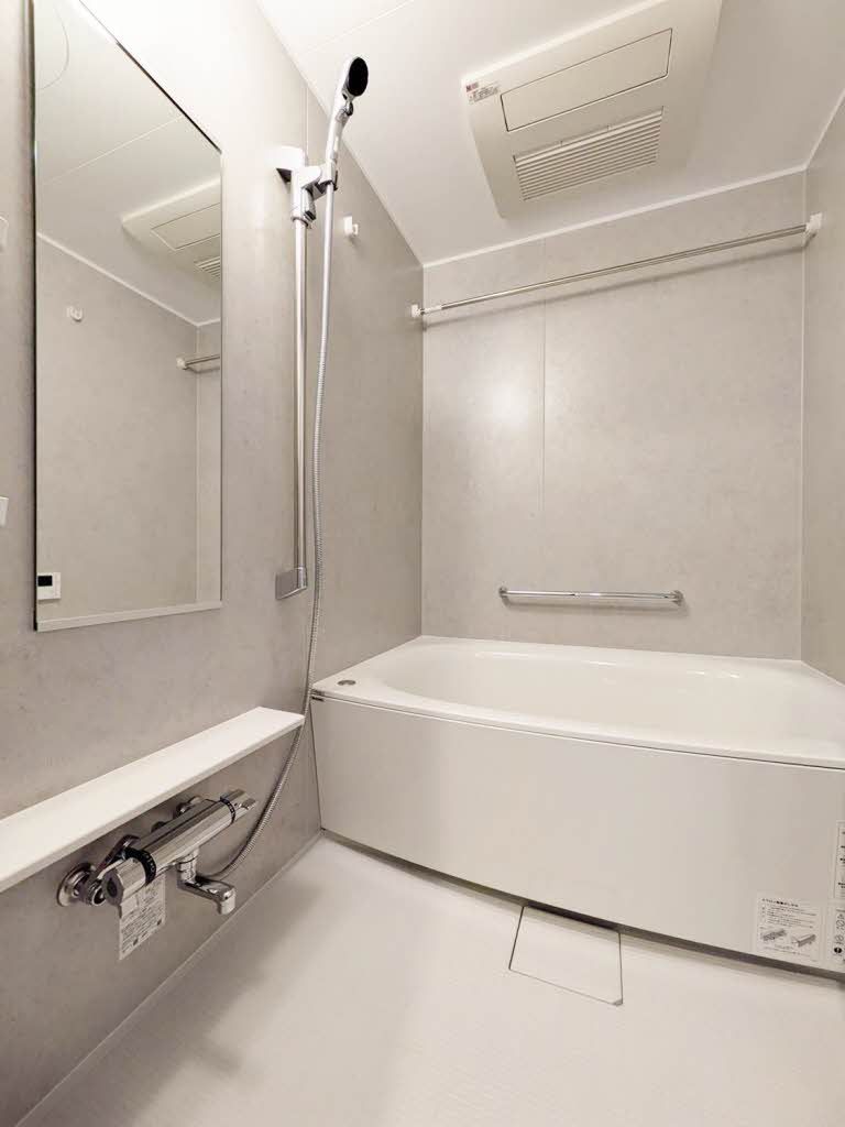 その他　【エントランス、オートロック仕様】