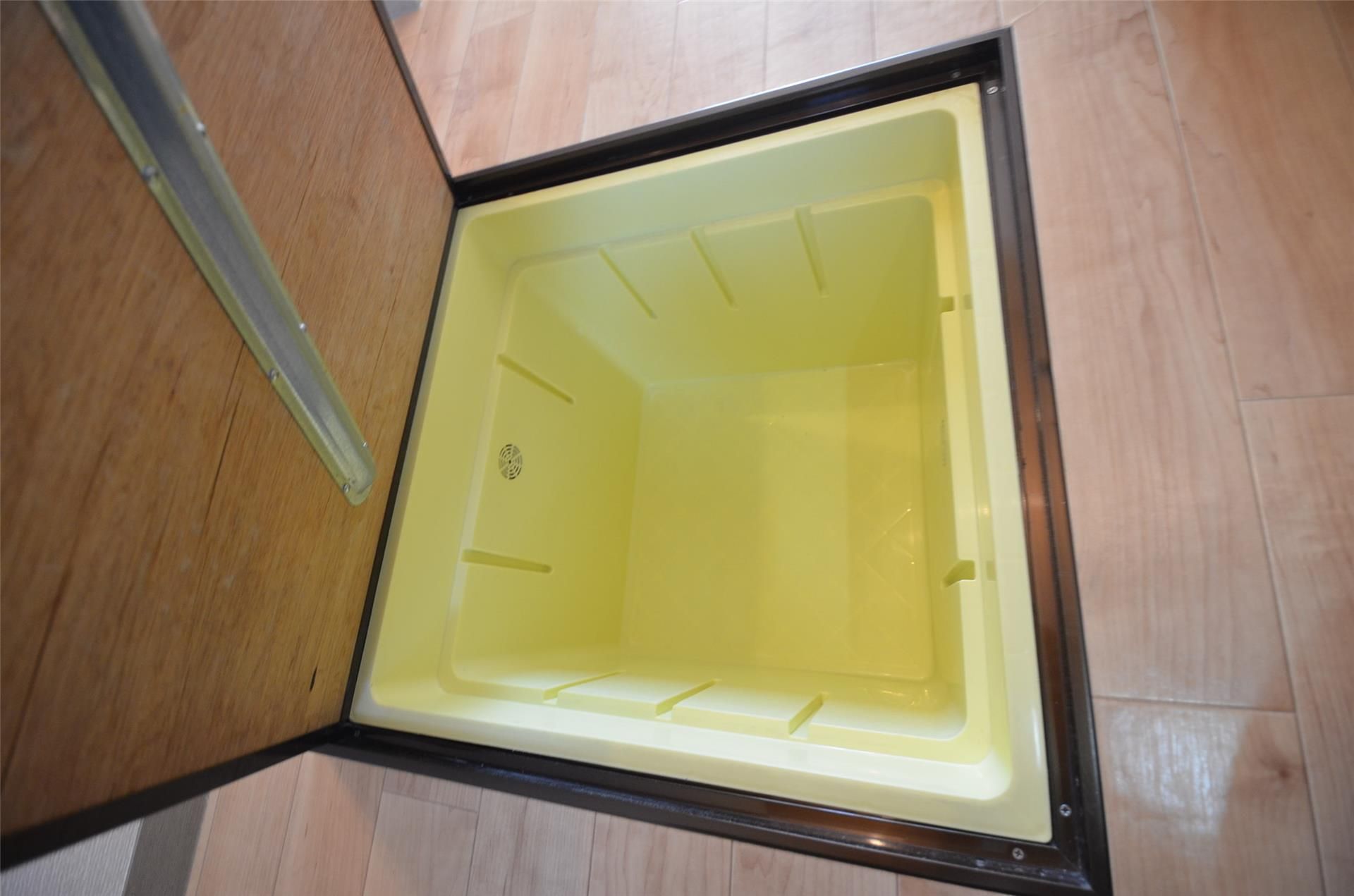 収納　ホワイトメゾン百合