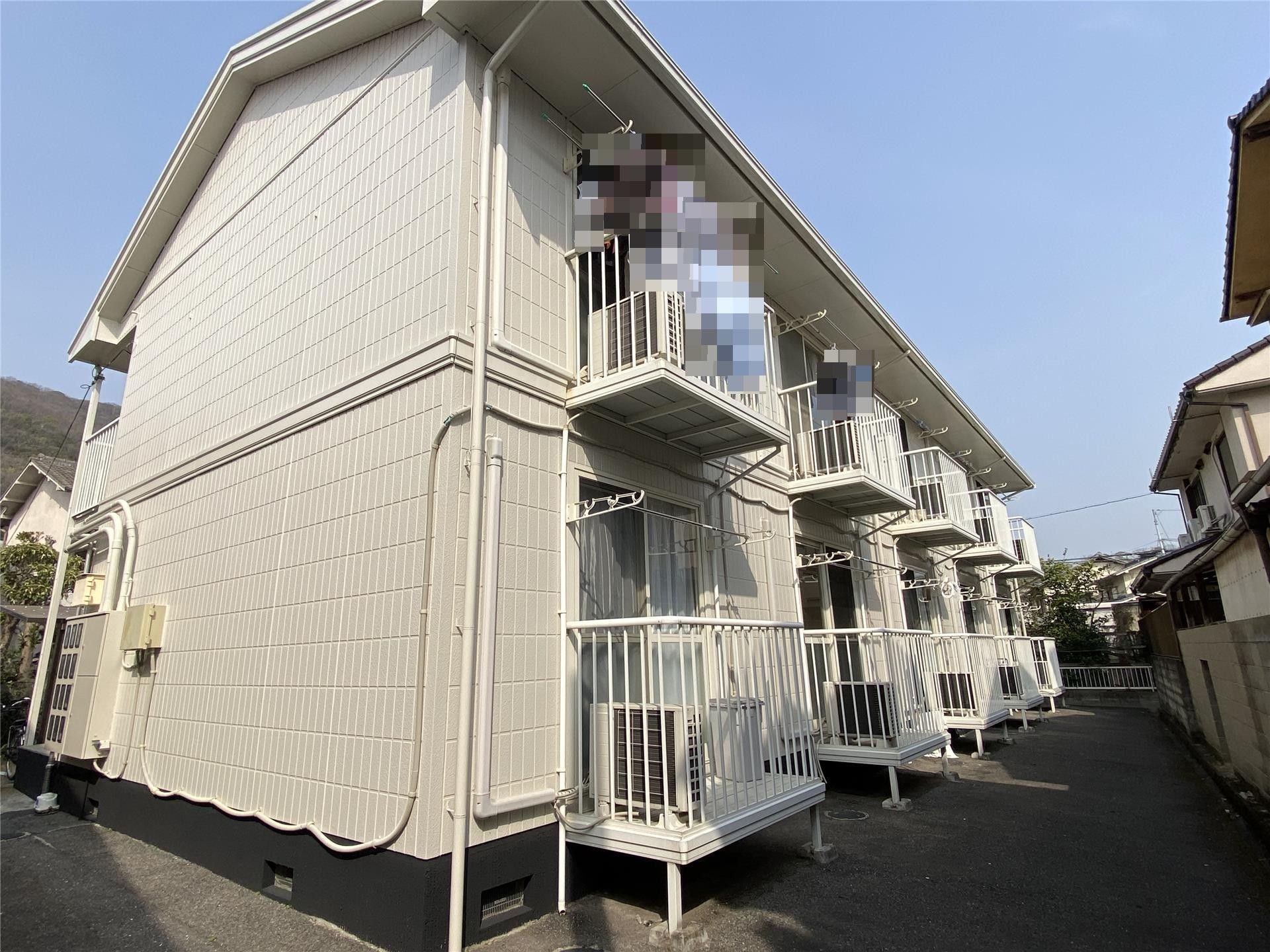 建物外観　ホワイトメゾン百合