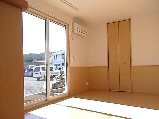 居室・リビング　★日当たり良好リビング★