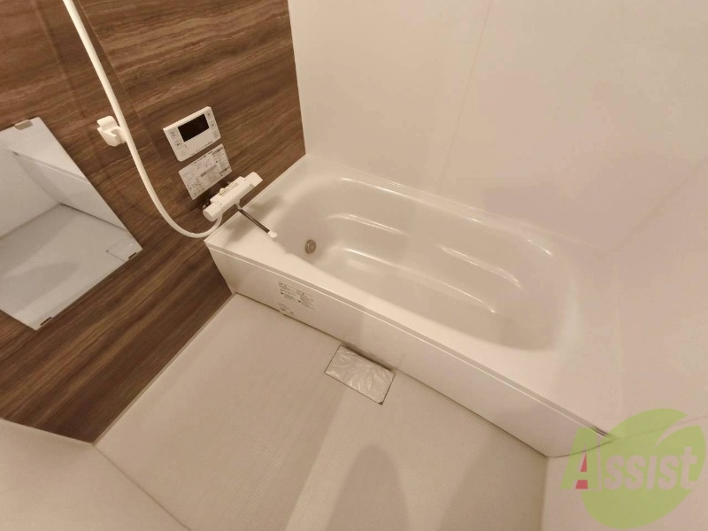 バス・シャワールーム　お風呂になります。一日の疲れを癒してくださいね。