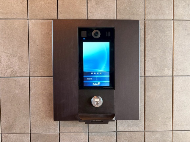 エントランス　オートロック