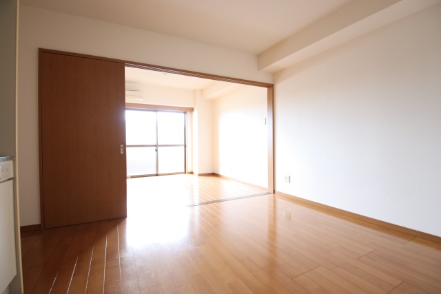 居室・リビング　※別号室参考写真の為現状優先となります