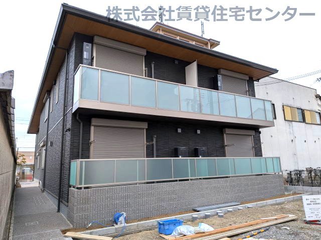 建物外観　建築中