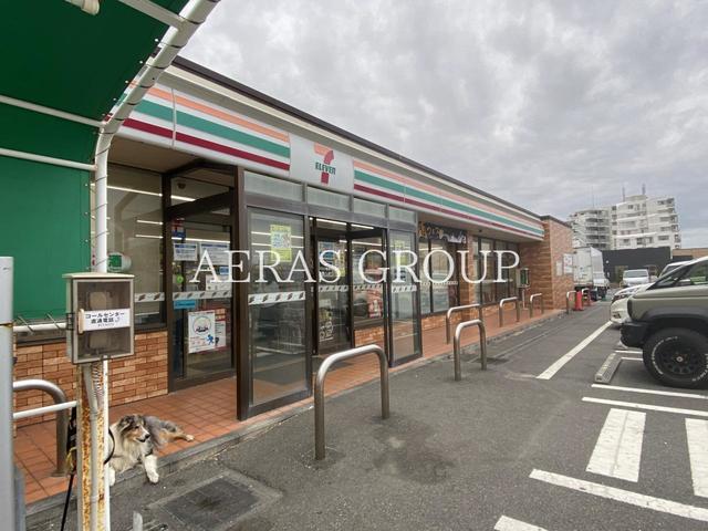 コンビニ　セブン-イレブン 茅ヶ崎サザンビーチ店（コンビニ）まで583m