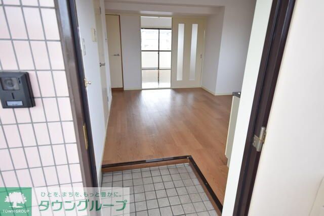 玄関　★お問い合わせはタウンハウジングまで★