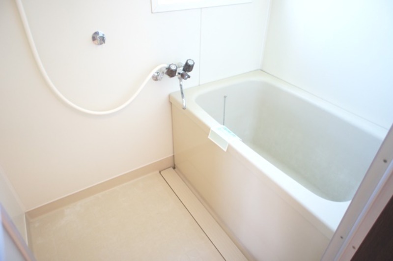 バス・シャワールーム　図面と現状に相違がある場合には現状を優先