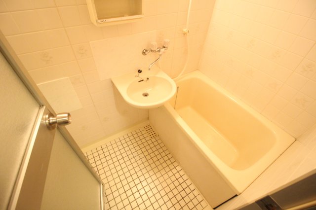 バス・シャワールーム　ユニットバス