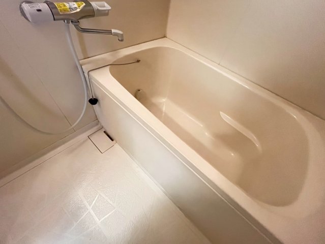 バス・シャワールーム　詳細は、RISUMO江坂本店までお問合せください♪