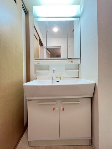 洗面設備　詳細は、RISUMO江坂本店までお問合せください♪