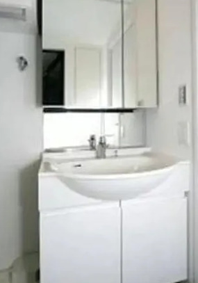 洗面設備　※別部屋の参考写真です。