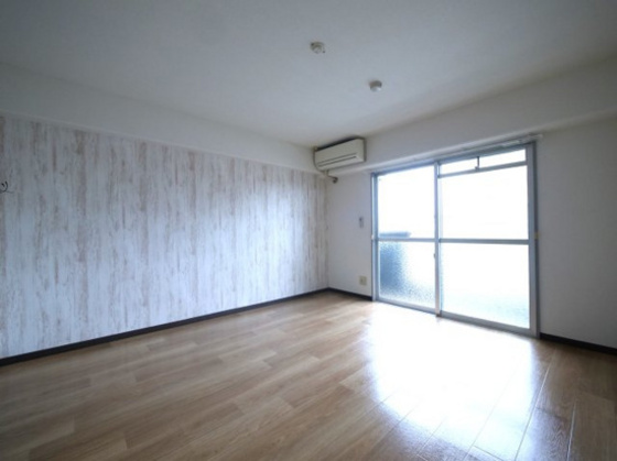 玄関　※他号室の写真です。