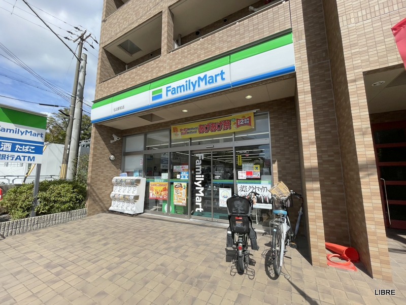 コンビニ　ファミリーマート伝法駅前店（コンビニ）まで213m
