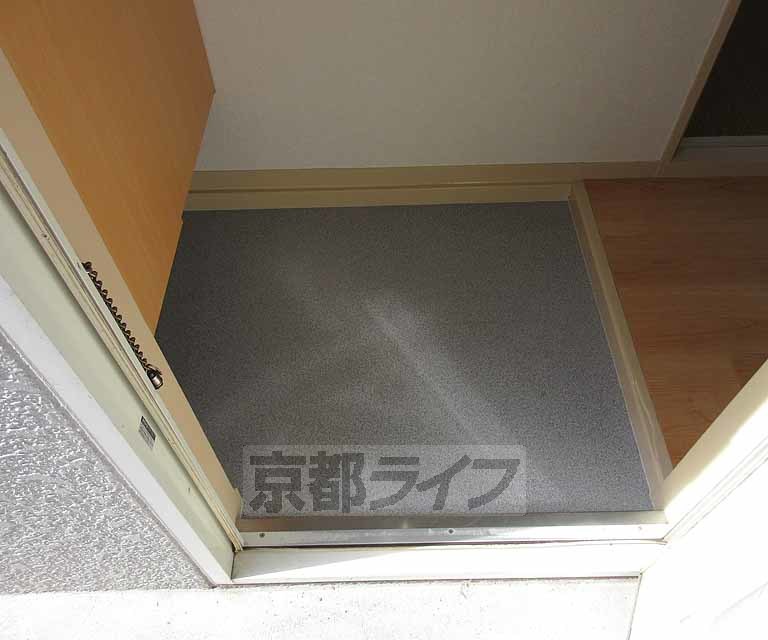 玄関　段差の少ない玄関です！