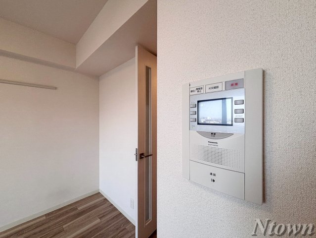 セキュリティ　モニター付きインターホンです