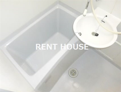 バス・シャワールーム　別号室の参考写真となります