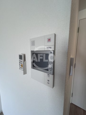 セキュリティ　セレニテ江坂ミラク　モニター付きインターホン