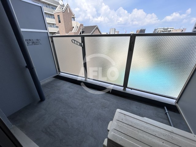 バルコニー　セレニテ江坂ミラク　バルコニー