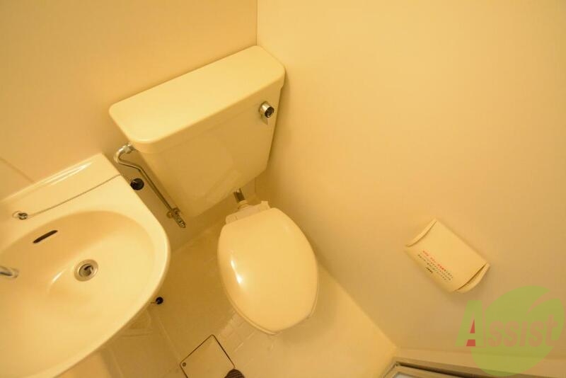 トイレ　シンプルなトイレです