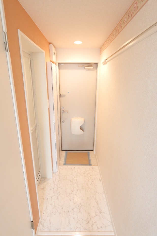 玄関　同タイプ参考写真です。