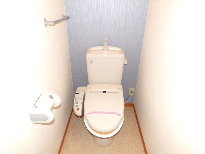 トイレ　温水洗浄暖房便座