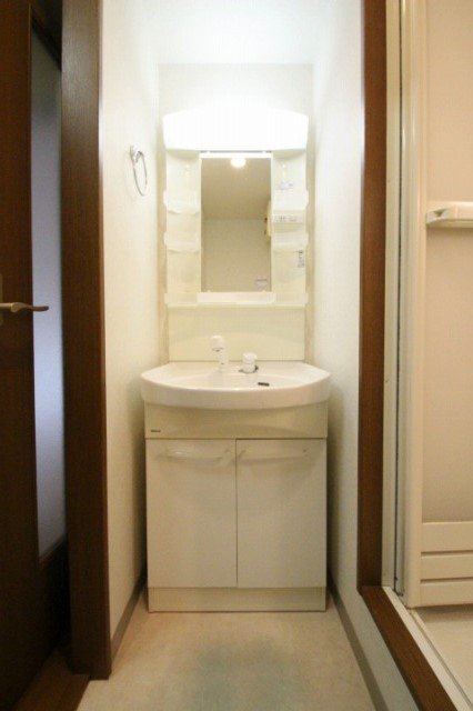 洗面設備　同物件、別号室のものです。