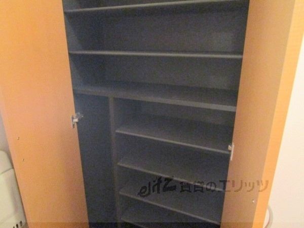 その他設備　下駄箱