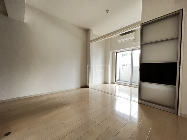 居室・リビング　ラシュレエグゼ本町　洋室