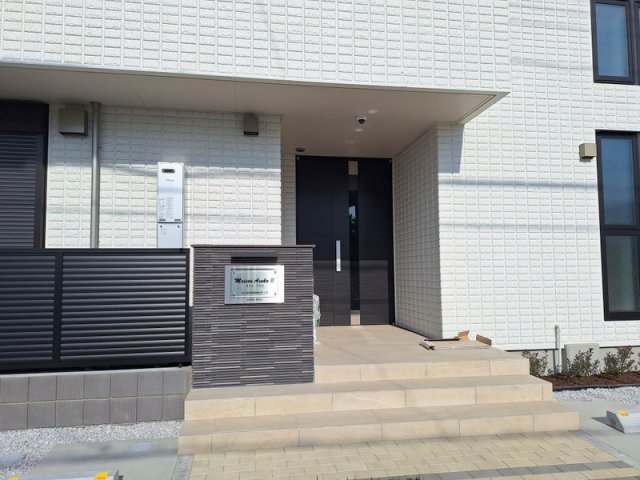 エントランス　★駅又は現地待ち合わせでご案内が可能です★