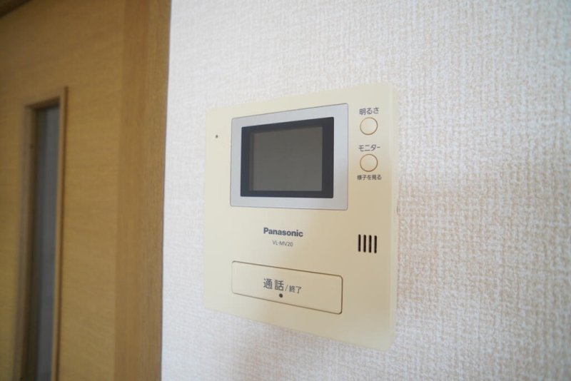 セキュリティ　モニター付きインターホン