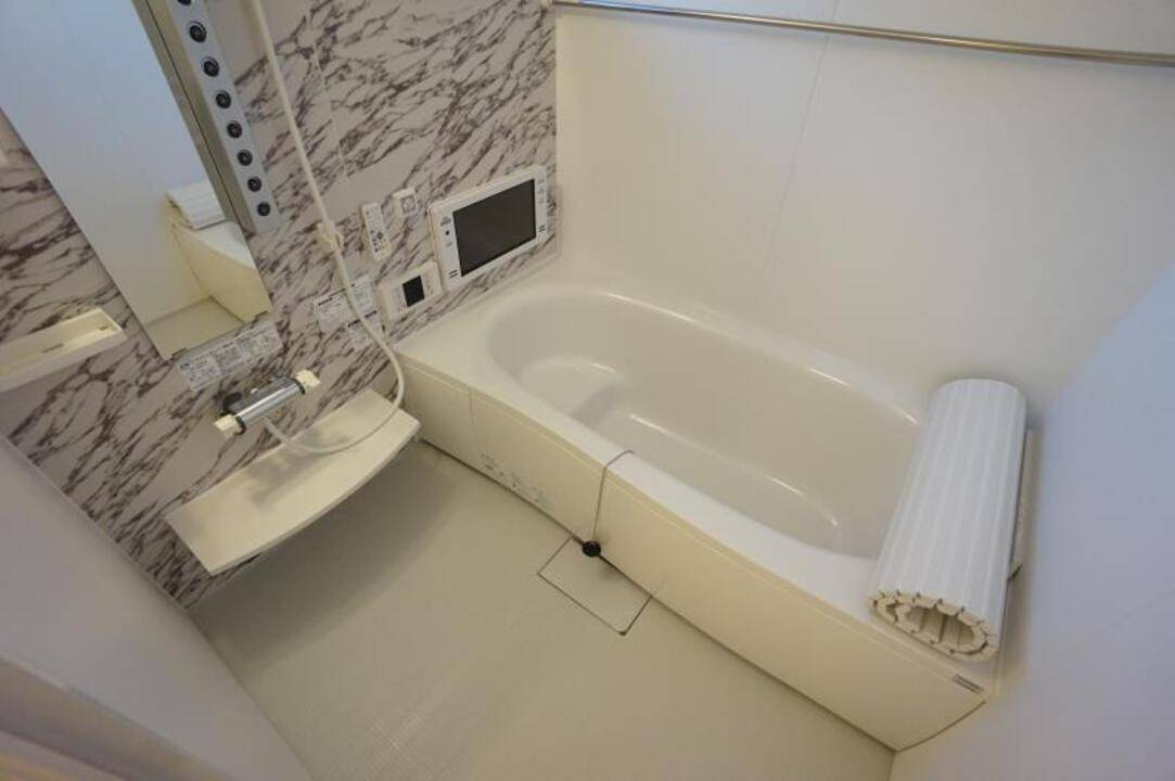 バス・シャワールーム　浴室