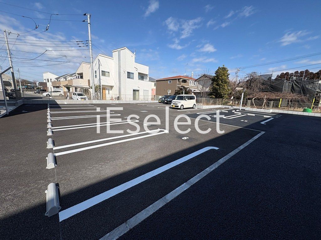 駐車場　敷地内駐車場も募集中です！