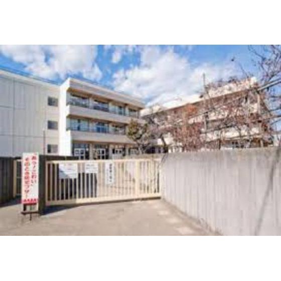 小学校　町田市立南成瀬小学校（小学校）まで480m