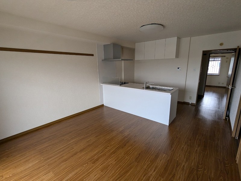 居室・リビング　反転間取参照