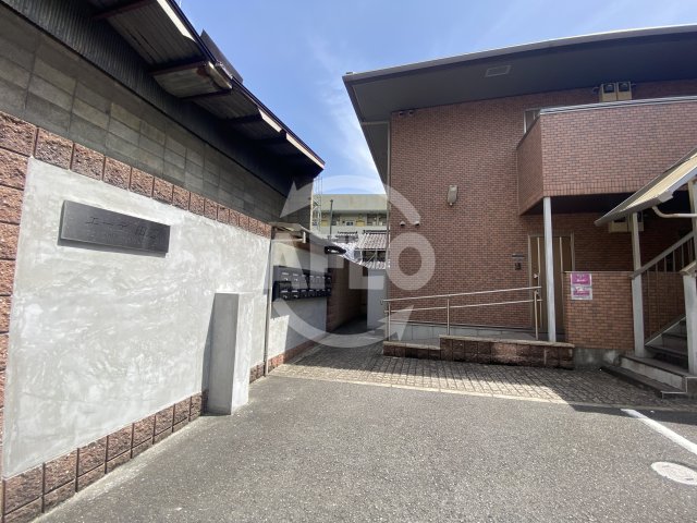 エントランス　エーデ田辺　エントランス